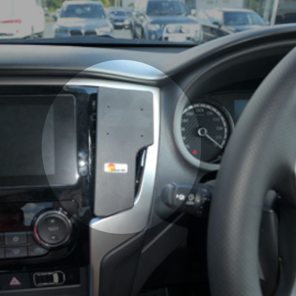 Mitsubishi L200 2020-2022 ProClip Centre Mount