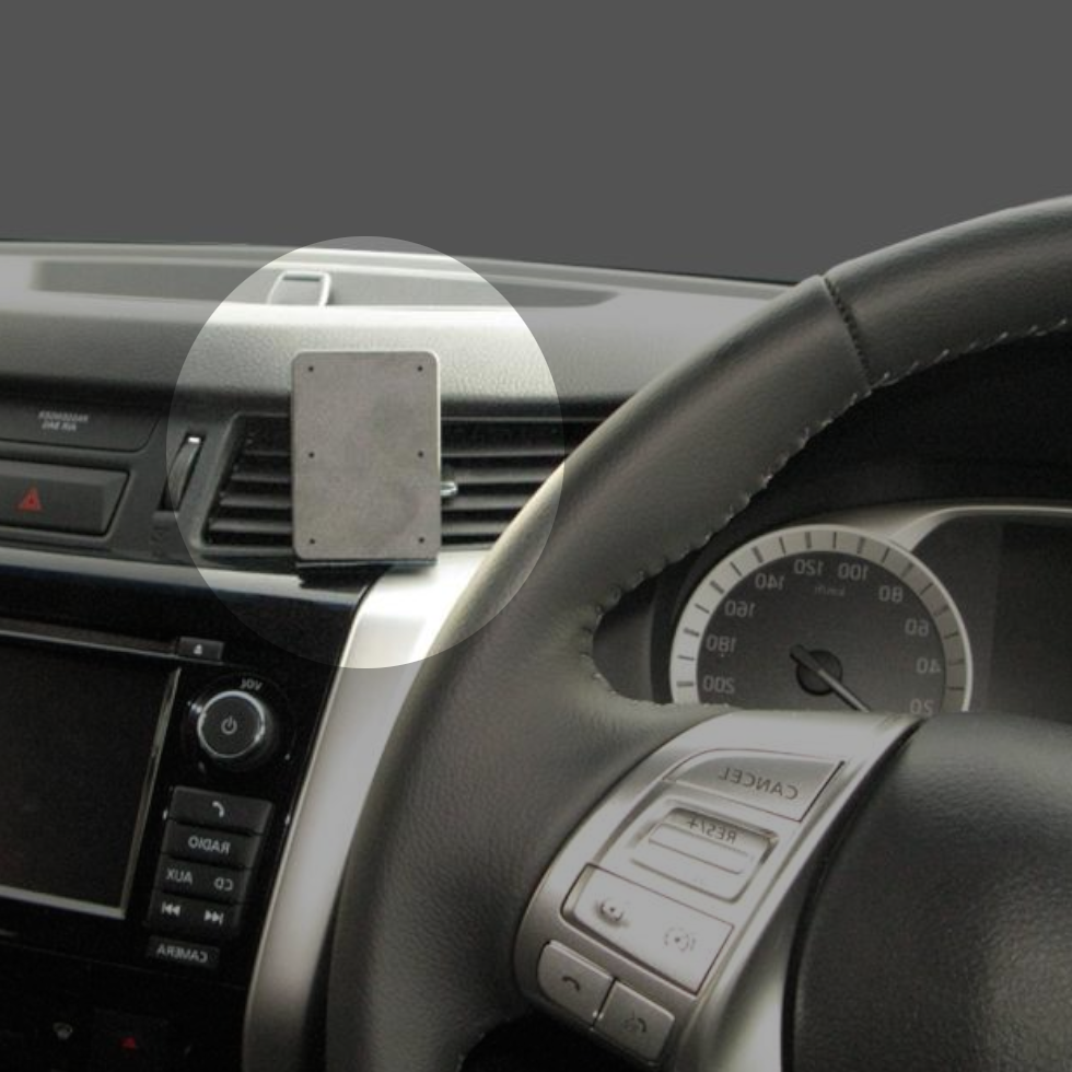 Nissan Navara 2016-2022 ProClip Centre Mount