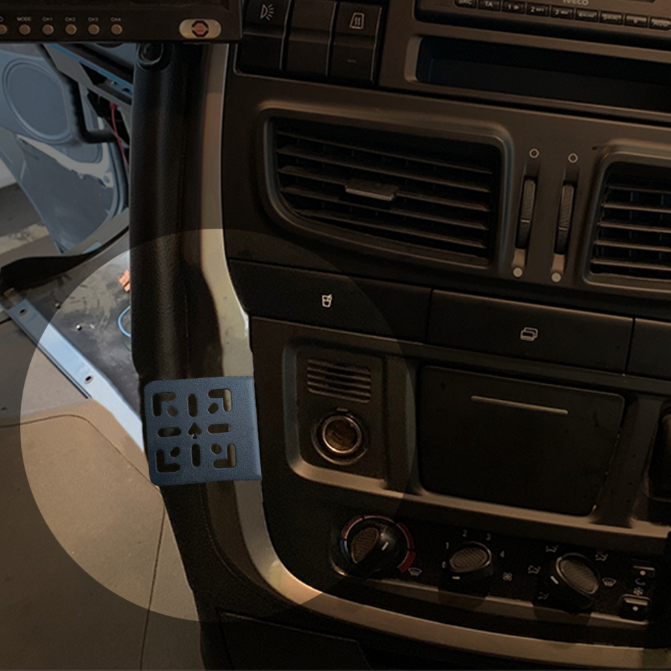 Iveco Stralis X-Way 2014-2020 Angled Heavy-Duty Mount