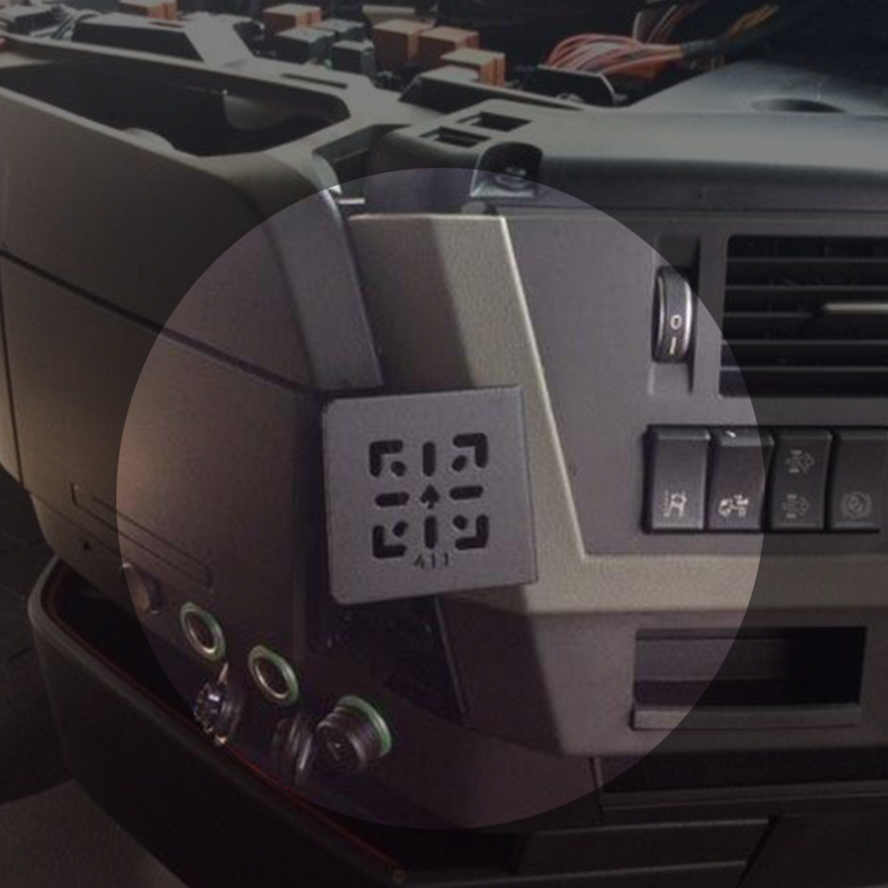 Volvo FH Series 2013-2020 Angled Heavy-Duty Mount