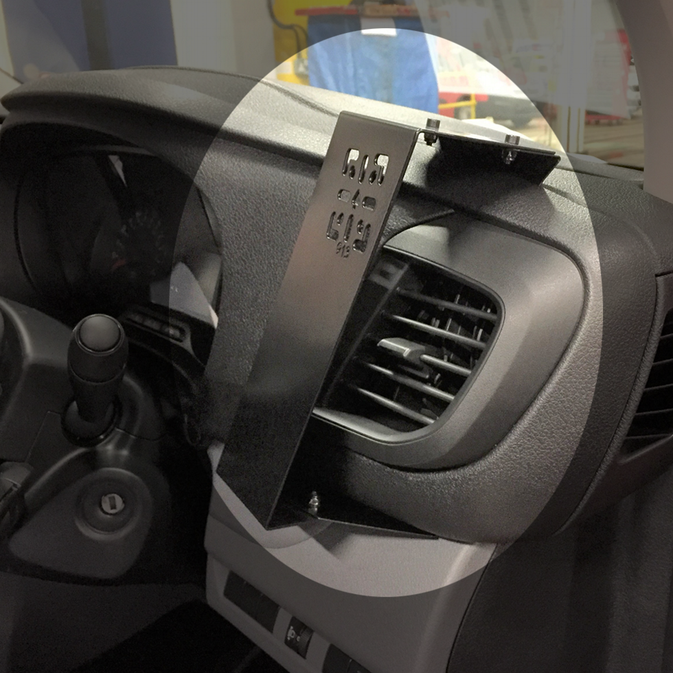 Peugeot Expert (10/2016>) Right Mount Bracket